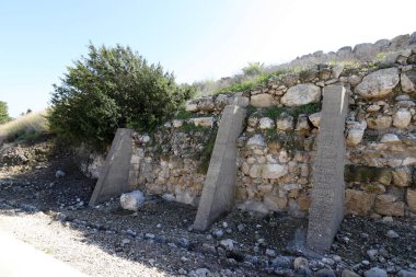 İsrail 'in Jezreel Vadisi' ndeki antik Megiddo şehrinin kazıları.
