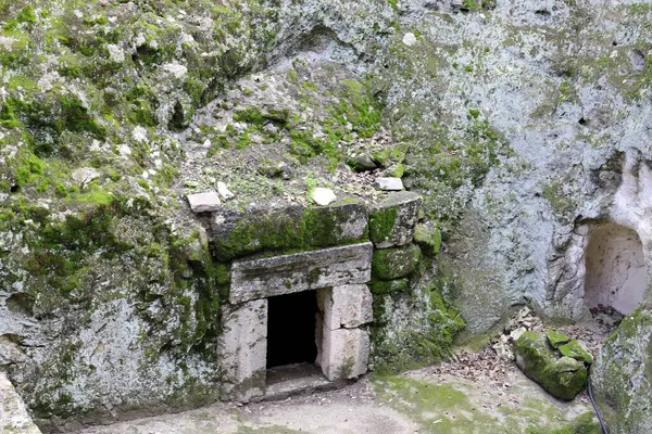 Beit Shearim, İsrail 'in Roma dönemine dayanan antik bir kentidir..