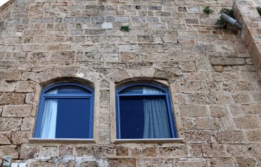 İsrail 'deki bina ve yapıların inşasında mimari bir detay olarak küçük bir pencere..