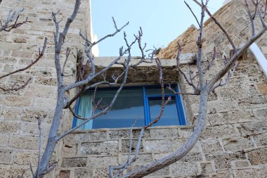 İsrail 'deki bina ve yapıların inşasında mimari bir detay olarak küçük bir pencere..