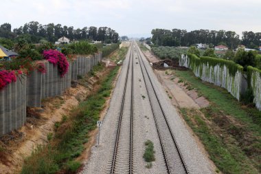 İsrail 'de demiryolu rayları ve pusucuları var..