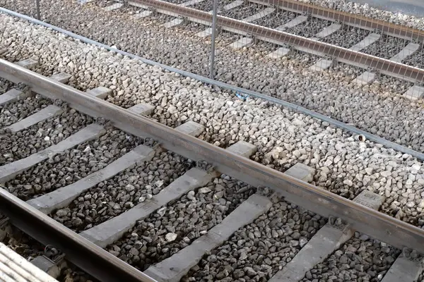 İsrail 'de demiryolu rayları ve pusucuları var..