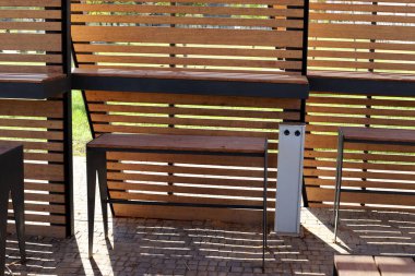 İnşaattaki mimari detaylar olarak çizgiler ve geometrik şekiller.