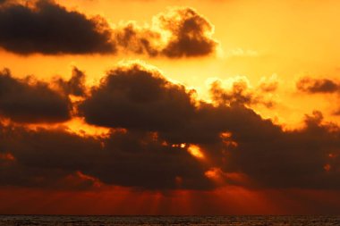 Kuzey İsrail 'de güneş ufukta batıyor..