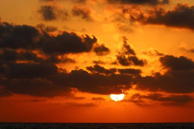 Kuzey İsrail 'de güneş ufukta batıyor..