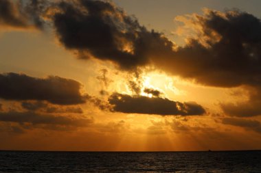 Kuzey İsrail 'de güneş ufukta batıyor..