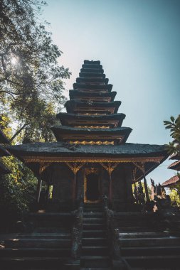 Büyük Pagode au Temple Bouddhiste Goa Lawah, Bali. Endonezya