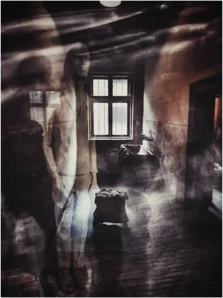 Gespenster Gefolterter Häftlinge Des Konzentrationslagers Auschwitz Silhouetten Alter Männer Frauen — Stockfoto