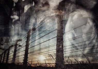 Auschwitz: ölüm kampı. Auschwitz toplama kampındaki işkence görmüş mahkûmların hayaletleri. Toplama kampında yaşlı erkek, kadın ve çocukların siluetleri işkence gördü ve öldürüldü..