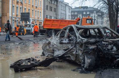 Kyiv, Kyiv bölgesi Ukrayna-20.20.2024: Rusya 'nın Kyiv' e düzenlediği askeri saldırının sonuçları. Düşmanın başkenti balistik füzeler ve insansız hava araçlarıyla bombaladığı biliniyor..