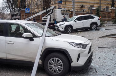 Kyiv, Kyiv bölgesi Ukrayna-20.20.2024: Rusya 'nın Kyiv' e düzenlediği askeri saldırının sonuçları. Düşmanın başkenti balistik füzeler ve insansız hava araçlarıyla bombaladığı biliniyor..