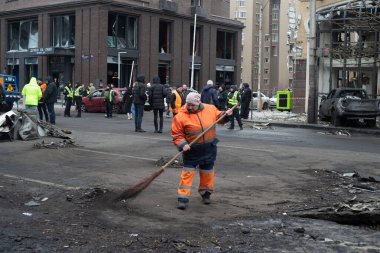 Kyiv, Kyiv bölgesi Ukrayna-20.20.2024: Rusya 'nın Kyiv' e düzenlediği askeri saldırının sonuçları. Düşmanın başkenti balistik füzeler ve insansız hava araçlarıyla bombaladığı biliniyor..