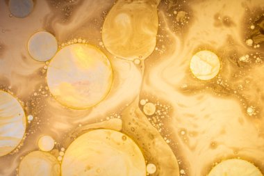 Kabarcıklarla soyut çok renkli arkaplan bulanıklaştırıldı.