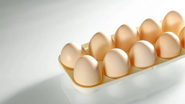 Sabah Güneşinin Güçlü Işığıyla Aydınlatılmış Beyaz Bir Stantta Tavuk Yumurtaları — Stok fotoğraf