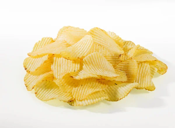 Egy Csomó Chips Kaporral Fehér Alapon — Stock Fotó