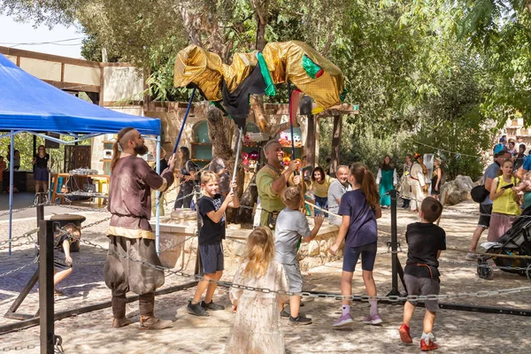 Gerusalemme Israele Settembre 2022 Partecipanti Alla Festa Abiti Medievali Con — Foto Stock