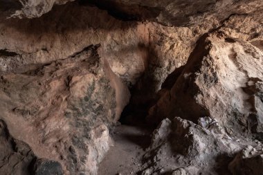 İlkel insanların yaşadığı mağara Tel Yodfat Ulusal Parkı, Kuzey İsrail