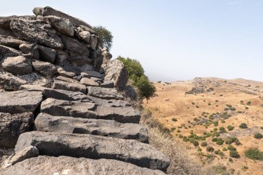 Şehrin Gamla Kulesi 'nden İsrail' in kuzeyindeki Gamla Doğa Rezervi 'nin yakınındaki vadiye bak.