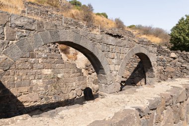 Gamla şehrinin kalıntıları, Golan Tepeleri, Kuzey İsrail 'de bulunan taş duvarlar ve binaların kalıntıları.