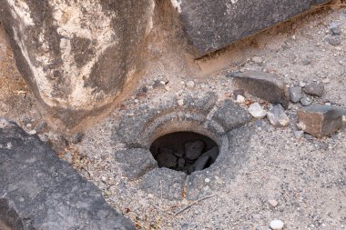 Gamla şehrinin kalıntıları, Golan Tepeleri, Kuzey İsrail 'de bulunan taş duvarlar ve binaların kalıntıları.