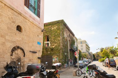 Tel Aviv-Yafo, İsrail, 01 Kasım 2022: İsrail 'in Yafo kentindeki eski Yafo kentindeki eski inşaat binaları