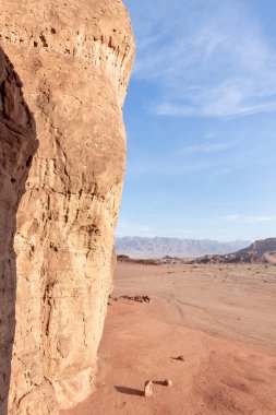 İsrail 'in güneyindeki Eilat kenti yakınlarındaki milli parktaki muhteşem manzara Timna