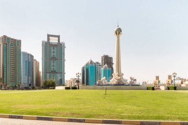 Şeriat, Birleşik Arap Emirlikleri, 17 Mart 2023: Birleşik Arap Emirlikleri 'nin Şeriat kentindeki El İttihad Parkı' ndaki Al Ittihad Anıtı