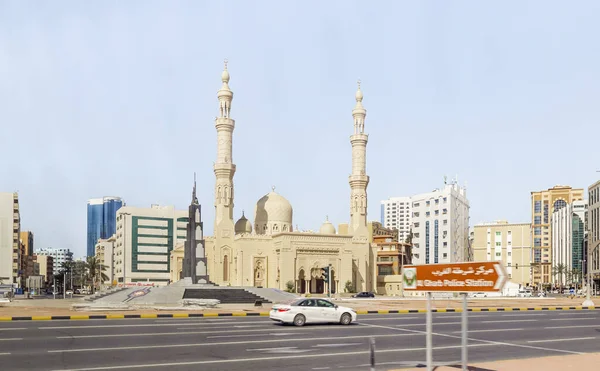 stock image Sharjah, United Arab Emirates, March 17, 2023 : View from the window of the Al Eman Mosque in Sharjah city, United Arab Emirates