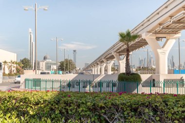 Dubai, Birleşik Arap Emirlikleri, 18 Mart 2023: Pointe 'deki mimari - Dubai' deki Palm Jumeirah Adası 'nın lüks mağazaları, restoranları ve eğlence merkezi, Birleşik Arap Emirlikleri