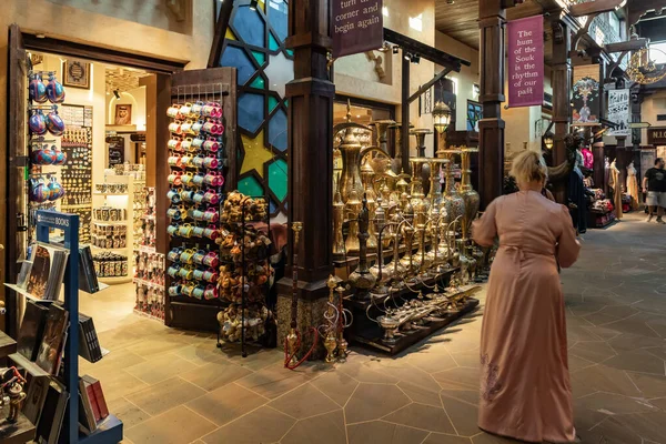 stock image Dubai, United Arab Emirates, March 18, 2023 : The inside of the bazaar and shopping mall - Souk Madinat Jumeirah in Dubai city, United Arab Emirates