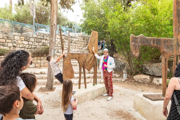 Haifa Israel Junio 2023 Guía Local Informa Los Visitantes Sobre — Foto de Stock