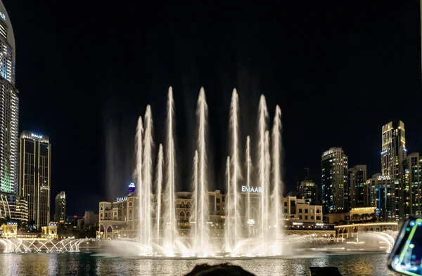 Dubai Zjednoczone Emiraty Arabskie Marca 2023 Widok Nocny Słynne Fontanny — Zdjęcie stockowe