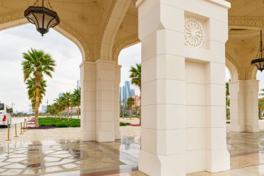 Abu Dabi, Birleşik Arap Emirlikleri, 19 Mart 2023: Başkanlık Sarayı 'nın dış kısmı - Abu Dabi şehri, Birleşik Arap Emirlikleri
