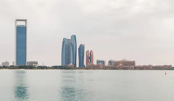 Abu Dhabi Emirados Árabes Unidos Março 2023 Arquitetura Cidade Abu — Fotografia de Stock