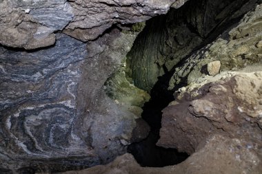 Güney İsrail 'deki Sodom Dağı' ndaki tuz mağarası.