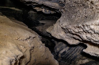 Güney İsrail 'deki Sodom Dağı' ndaki tuz mağarası.