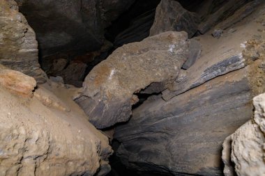 Güney İsrail 'deki Sodom Dağı' ndaki tuz mağarası.