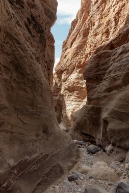 Vadi El Ghuwayr ya da An Nakhil ve Amman yakınlarındaki Vadi Al Dathneh 'in yüksek turistik yollarının tarifsiz güzelliği.