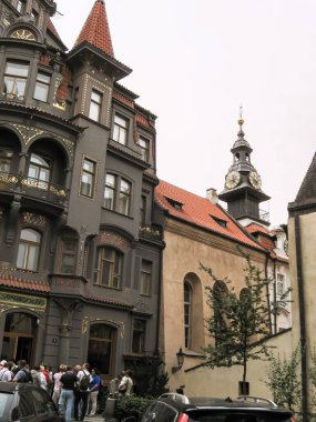 Prag, Çek Cumhuriyeti, 29 Temmuz 2010: Çek Cumhuriyeti 'nin Prag kentindeki Yahudi semtinde Yahudi belediye binasının inşasına ilişkin Yahudi rakamları içeren saat