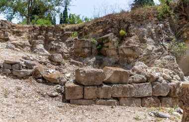 İsrail 'in kuzeyindeki Kiryat Tivon kenti yakınlarındaki Beit Shearim Mezarlığı' ndaki eski bir arkeolojik bölgede kazı çalışmaları