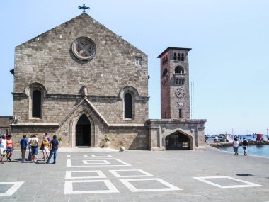 Rodos, Yunanistan, 01 Temmuz 2011: Duyuru Kilisesi, Rodos 'un Rodos şehrindeki Rodos adasının Rodos adasındaki katedralinin kilisesidir.