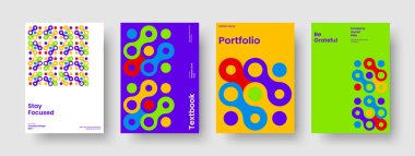 İzole Flyer Tasarımı. Soyut Banner Düzeni. Yaratıcı Arkaplan Şablonu. Poster. Broşür. Rapor verin. Kitap kapağı. İş sunumu. Katalog. El ilanı. Dergi. Broşür. Not Defteri