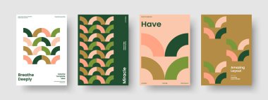 İzole edilmiş Flyer Şablonu. Geometrik Arkaplan Düzeni. Soyut Poster Tasarımı. Broşür. Pankart. İş sunumu. Rapor verin. Kitap kapağı. Broşür. Dergi. Broşür. Haber bülteni. Marka Kimliği