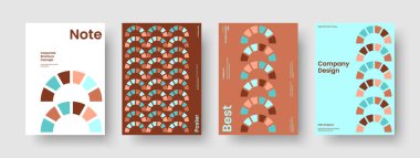 İzole Broşür Şablonu. Yaratıcı Flyer Tasarımı. Geometrik İş Sunum Düzeni. Rapor verin. Poster. Kitap kapağı. Pankart. Geçmişi. Not defteri. Haber bülteni. El ilanı. Katalog. Günlük. Broşür