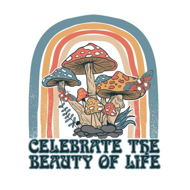 Hayatın güzelliğini kutla. Ormanda sihirli mantarlar.