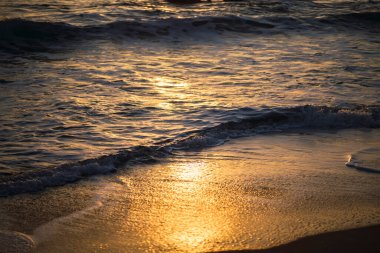 Denizde gün batımı