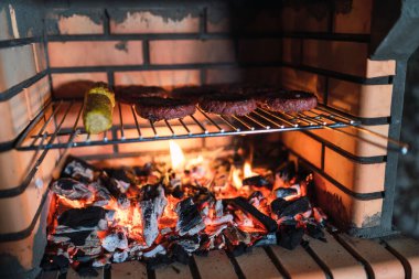 Izgarada leziz et ızgarası.