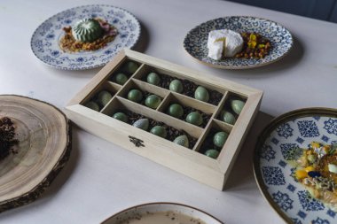 Çikolatalı tatlı kekler.