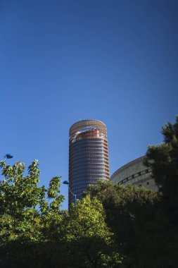 Sabahları modern şehir manzarası