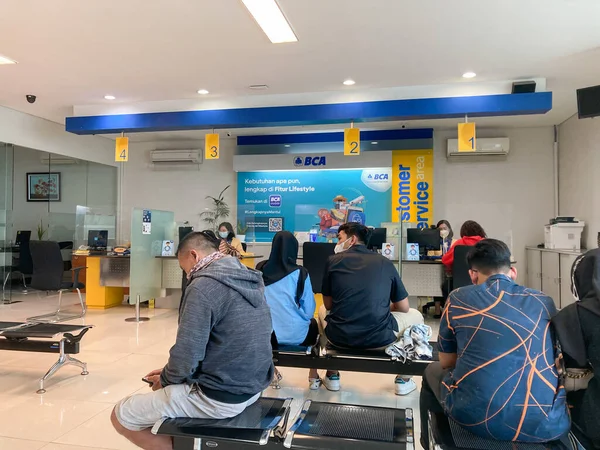 Yogyakarta November 2022 People Queuing Waiting Room Bank — Stock Photo, Image